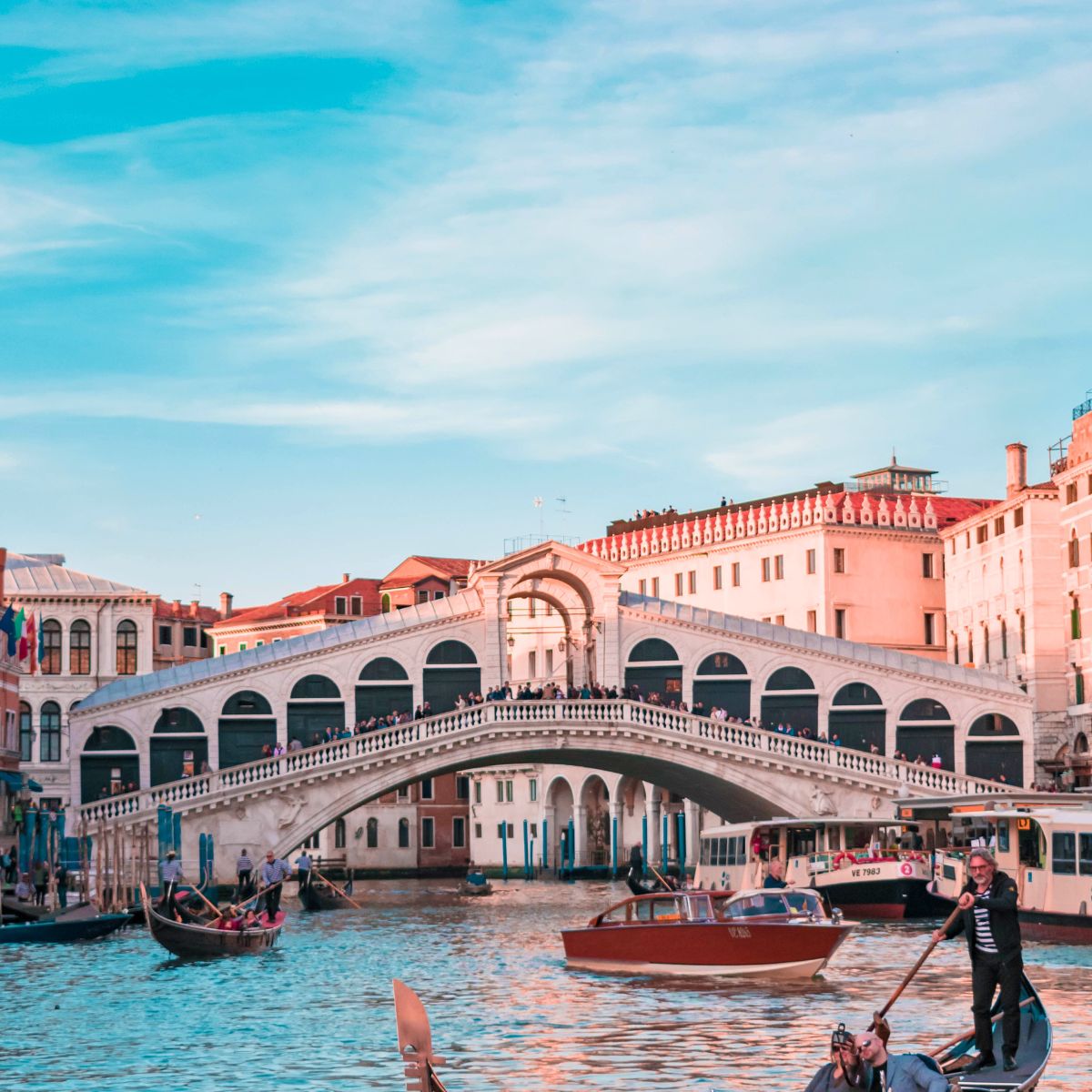 a picture of Rialto Bridge in Venice