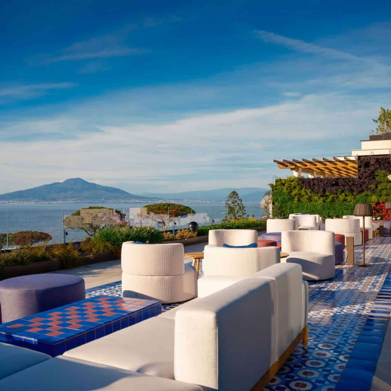 Ara Maris Hotel and Spa Sorrento infinity pool above the Bay of Naples