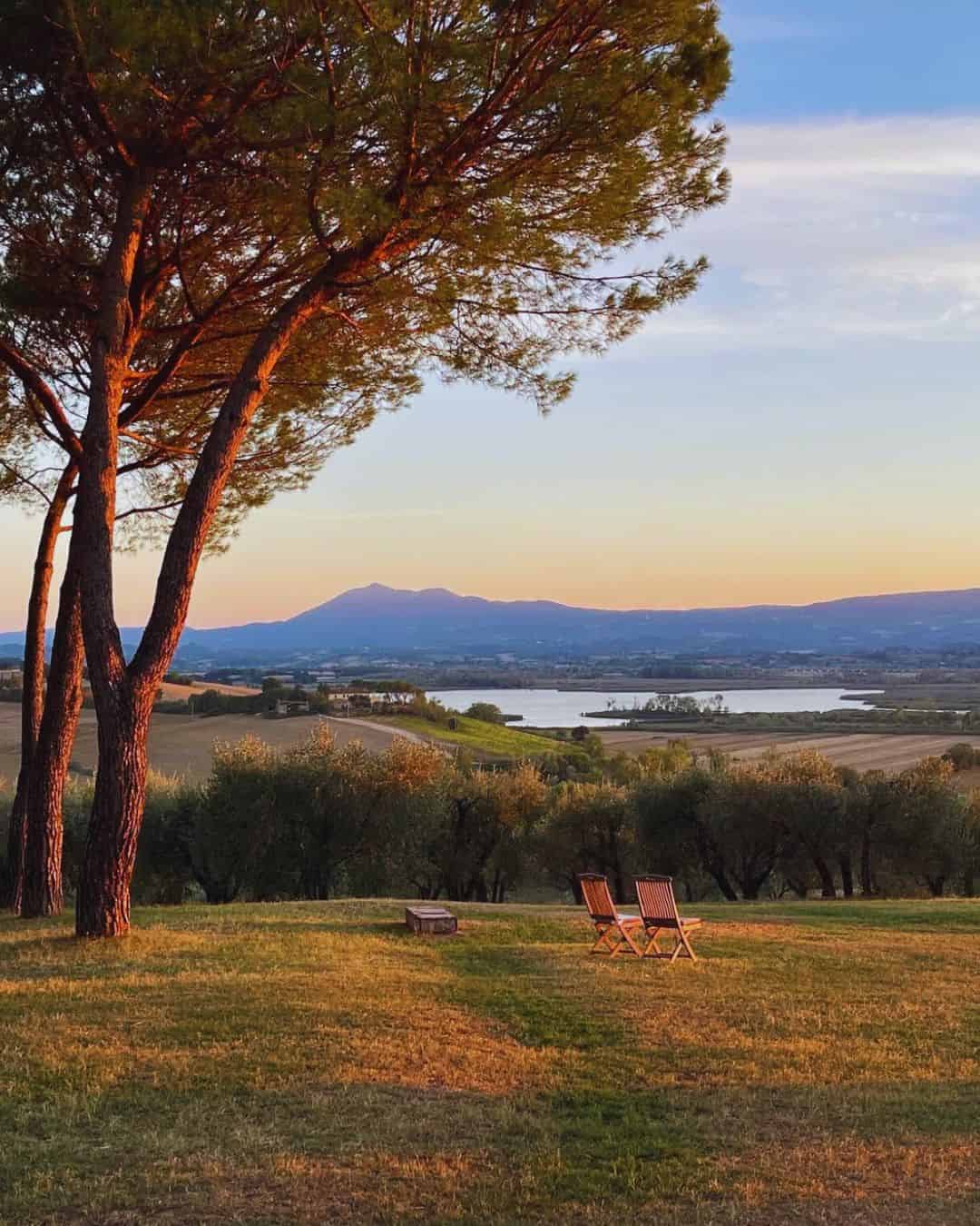 Villa Cozzano countryside hotel in Umbria hills during fall truffle and olive season